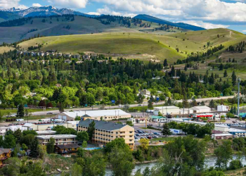 10 Famous Singers from Montana
