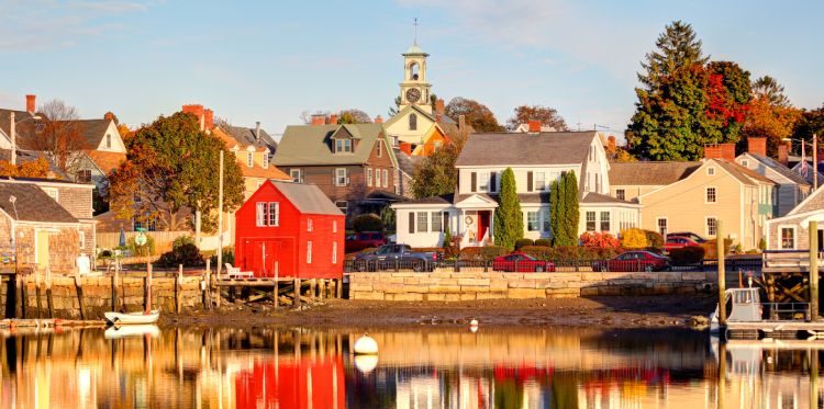 10 Famous Singers from New Hampshire
