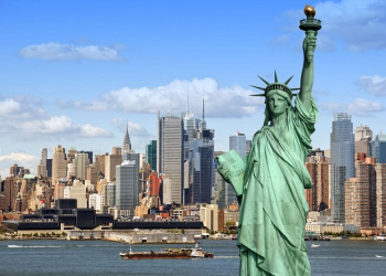 10 Famous Singers from New York