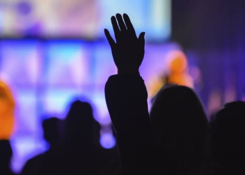 15 Best Christian Songs of All Time